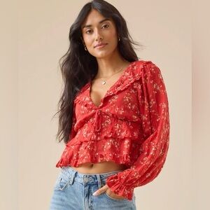 ALTAR’D STATE Terri Ruffled Babydoll Top… gorgeous!
NEW with tags.
